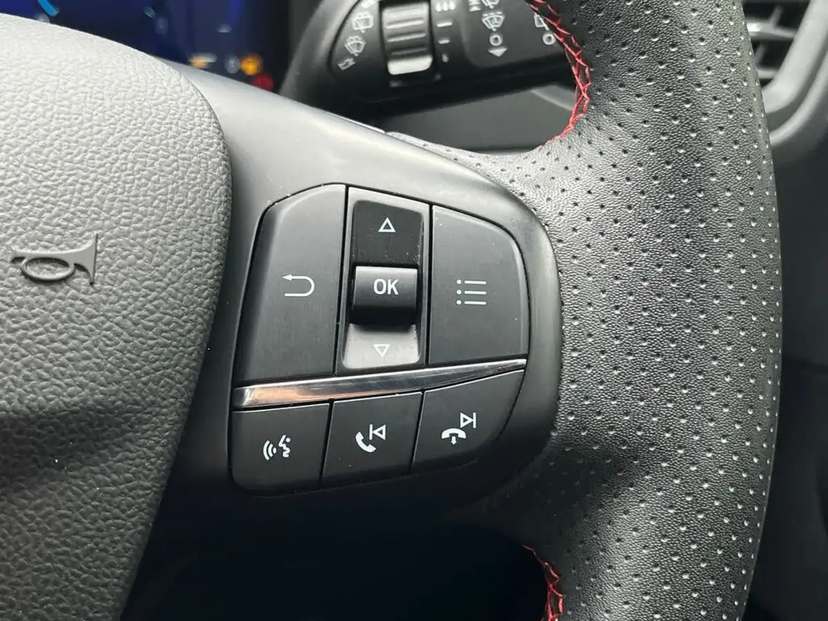 2022-ford-kuga-15t-st-line-edition-big-39
