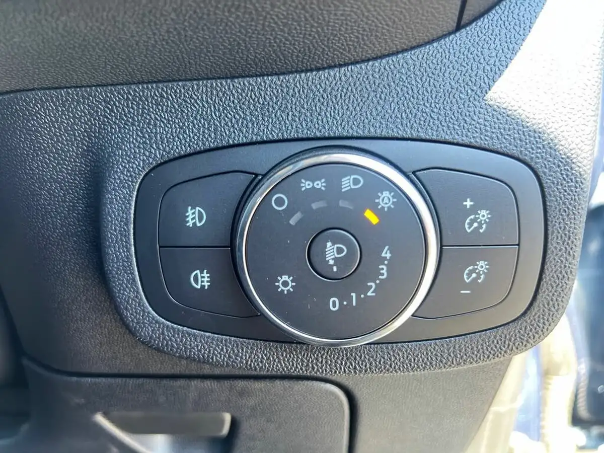 2022-ford-fiesta-10t-active-125ps-hybrid-mhev-powershift-big-22
