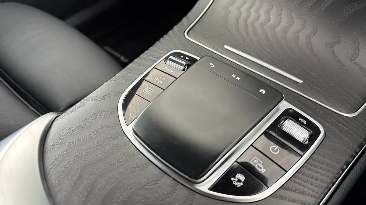 2021-mercedes-benz-glc-class-20-glc300de-amg-line-premium-316ps-eq-power-station-wagon-5d-big-18