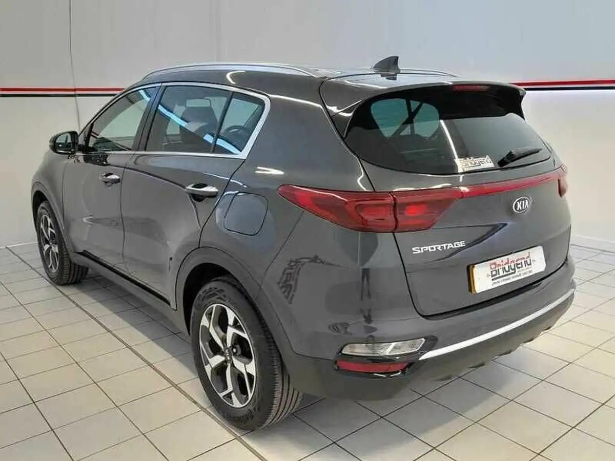 2020-kia-sportage-16-gdi-2-big-3