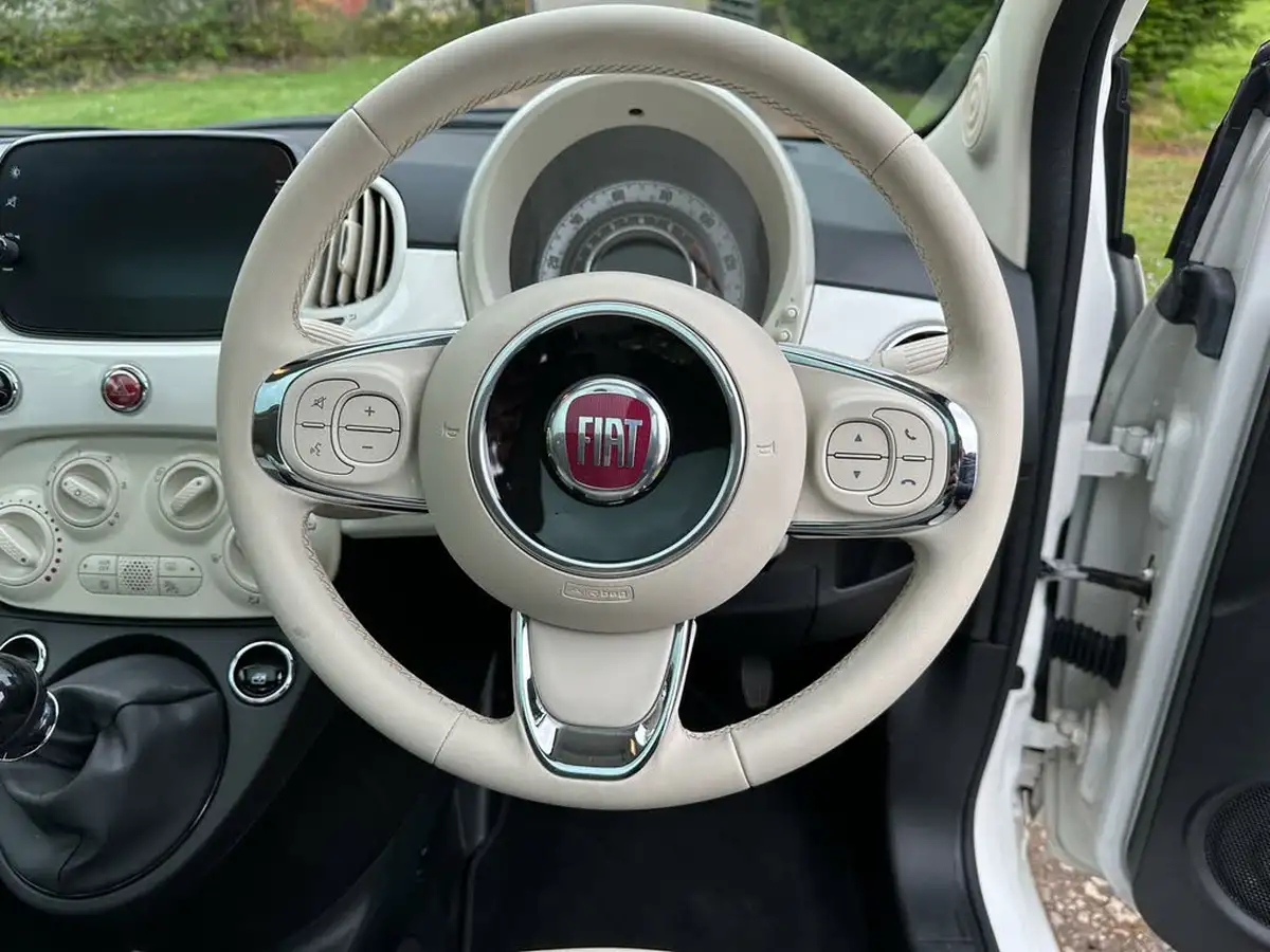 2021-fiat-500-10-lounge-big-29