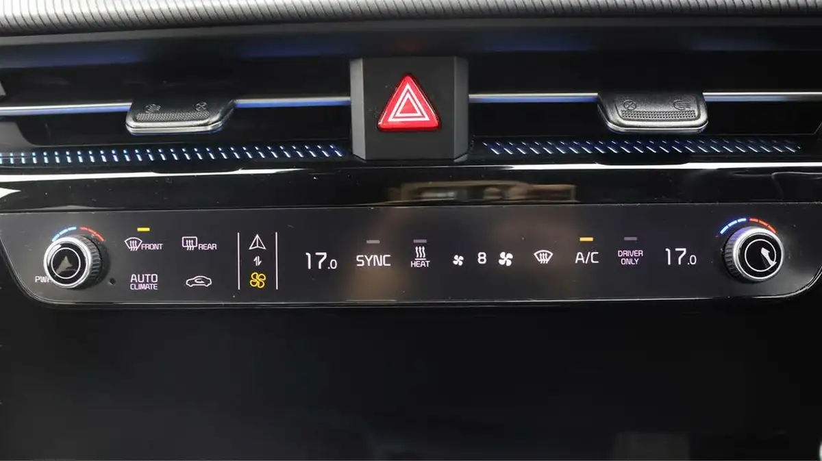 2022-kia-ev6-e-gt-line-320bhp-awd-heat-pump-big-11