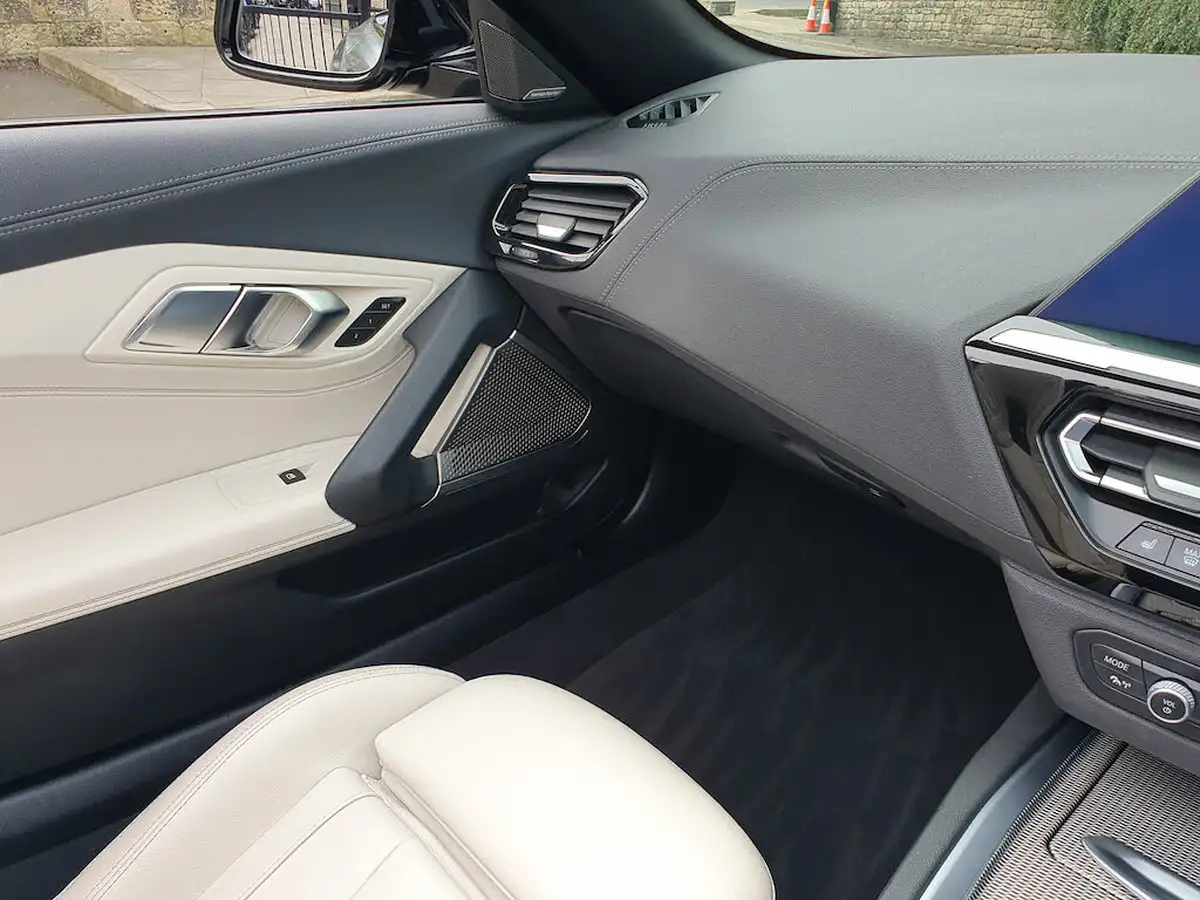 2020-bmw-z4-20-sdrive30i-m-sport-big-37