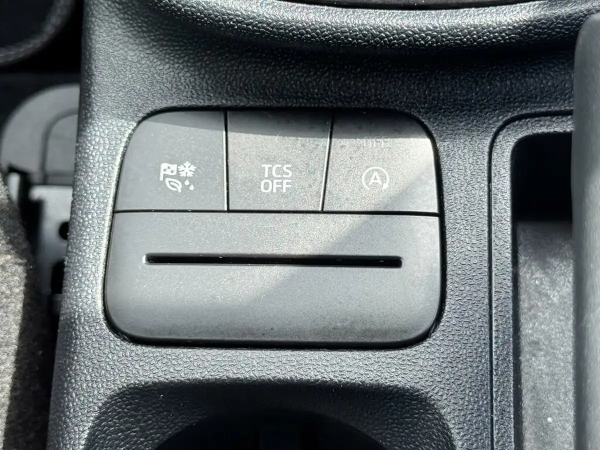 2022-ford-fiesta-10t-titanium-125ps-hybrid-mhev-powershift-big-18