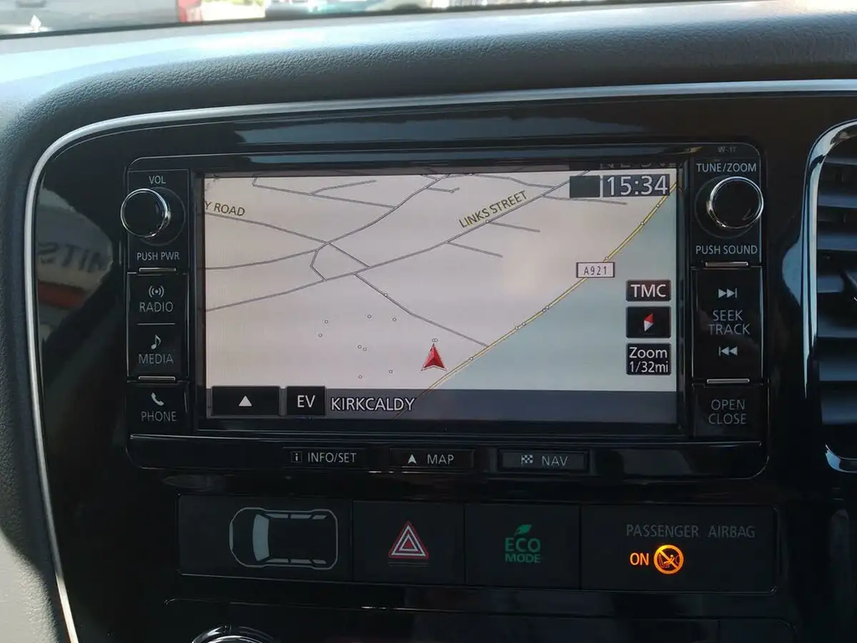 2017-mitsubishi-outlander-20-4hs-phev-5st-big-27