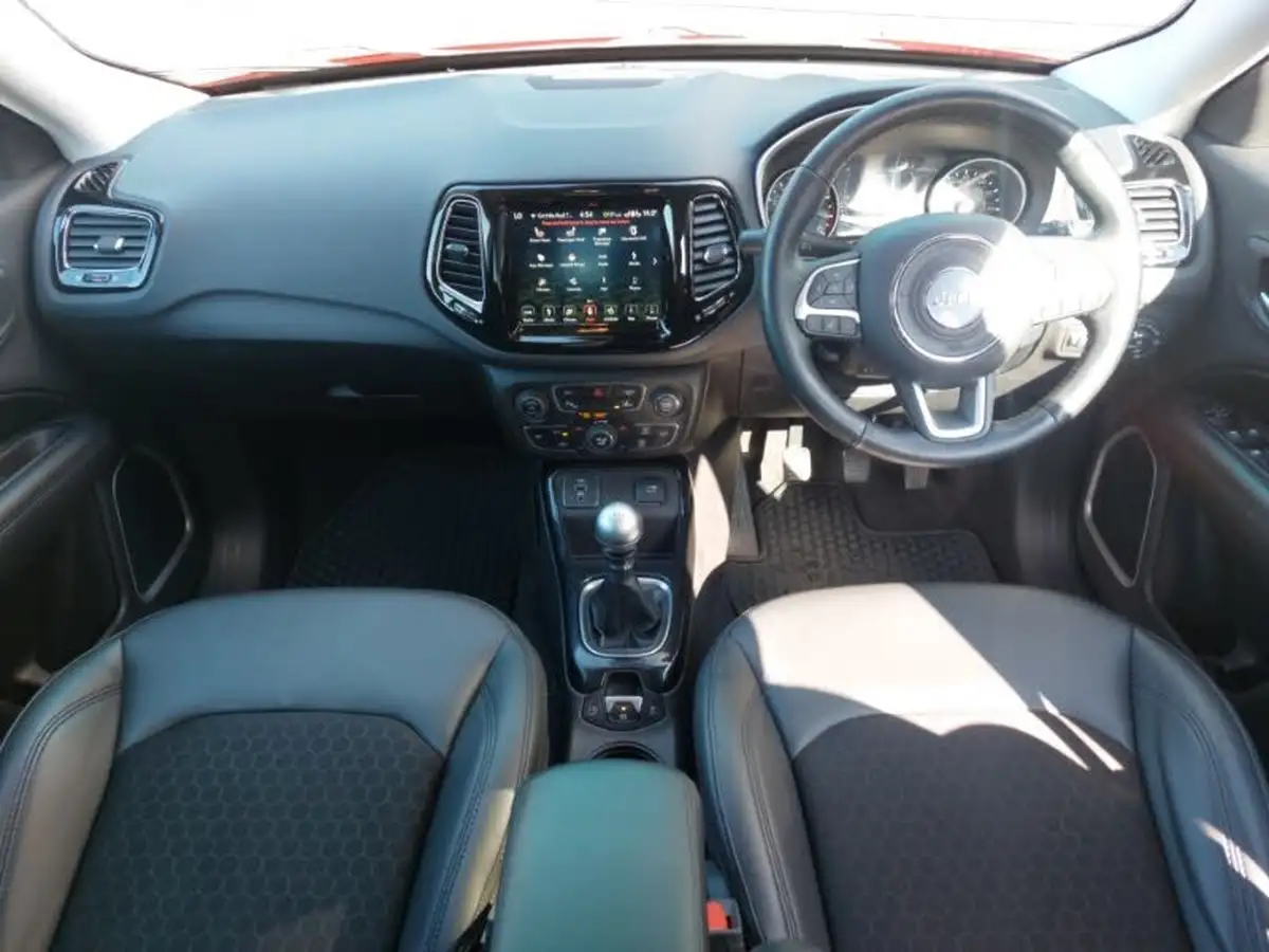 2019-jeep-compass-14-multiair-ii-night-eagle-big-2