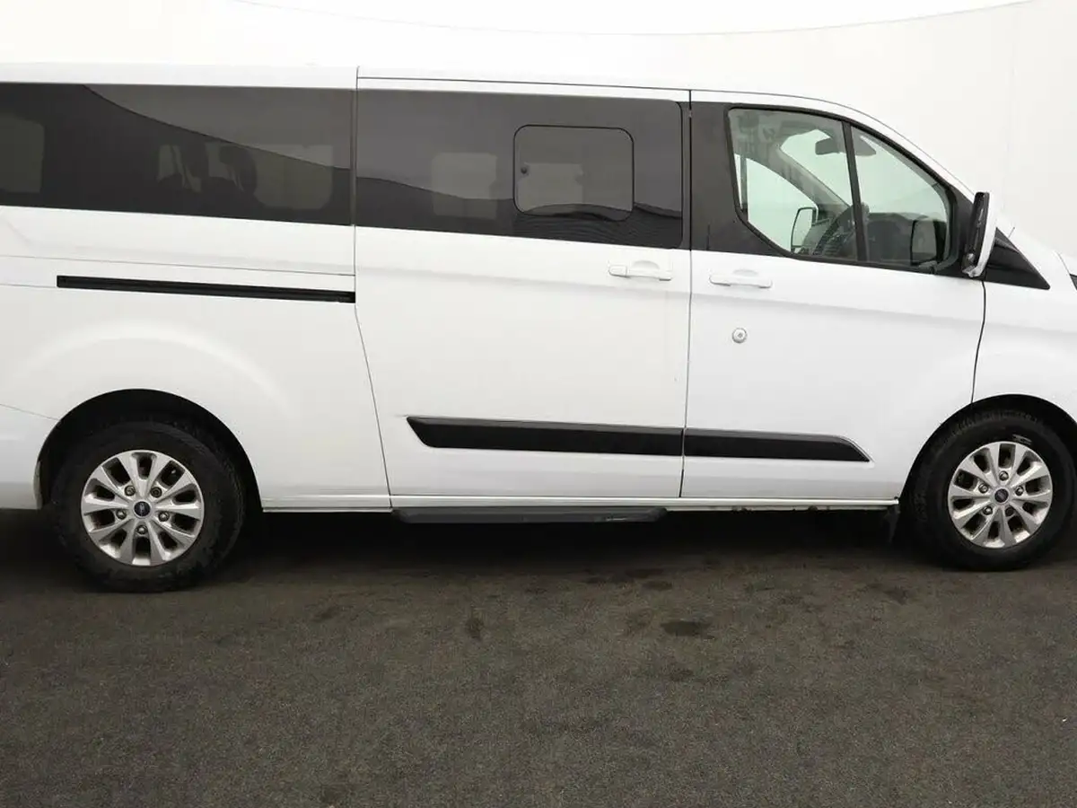 2019-ford-tourneo-custom-20tdci-320-l1-zetec-105ps-big-10