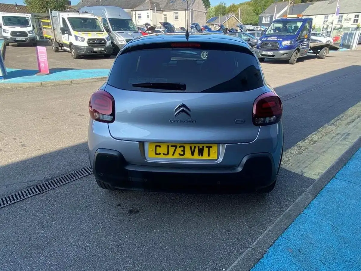 2023-citroen-c3-12-puretech-plus-110ps-eat6-big-4