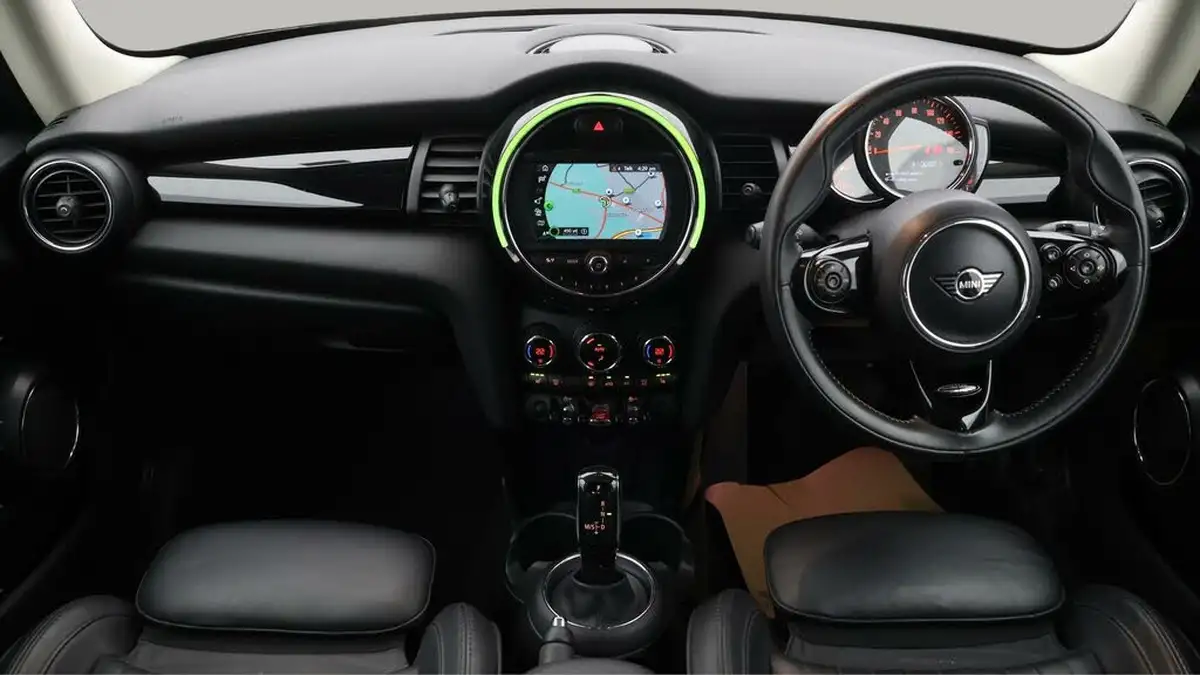 2019-mini-cooper-15-cooper-exclusive-134bhp-nav-hatchback-3d-auto-big-12