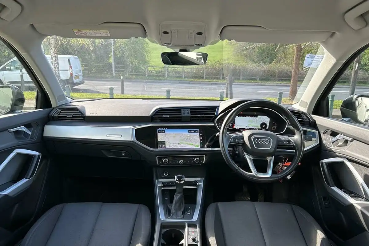 2022-audi-q3-15-35-tfsi-technik-cod-s-tronic-big-2