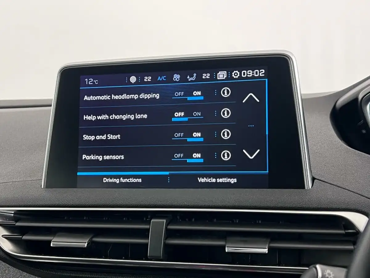2019-peugeot-5008-suv-12-puretech-allure-eat8-big-23