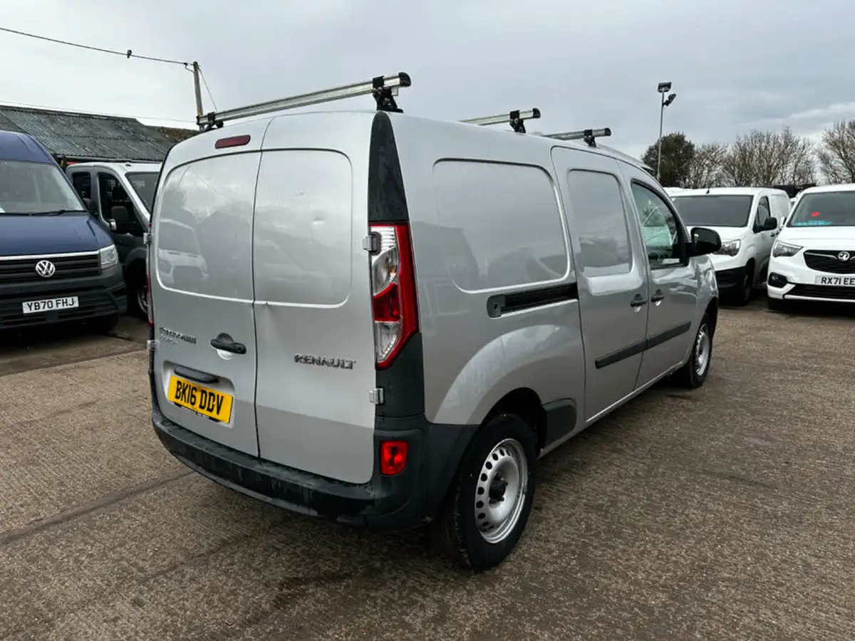 2016-renault-kangoo-maxi-15td-ll21-dci-90-maxi-business-panel-big-7