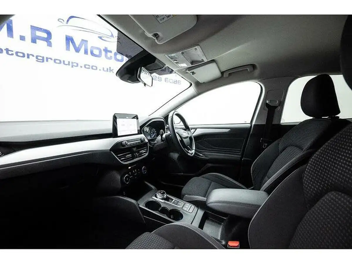 2019-ford-focus-10t-zetec-125ps-ss-hatchback-auto-big-33