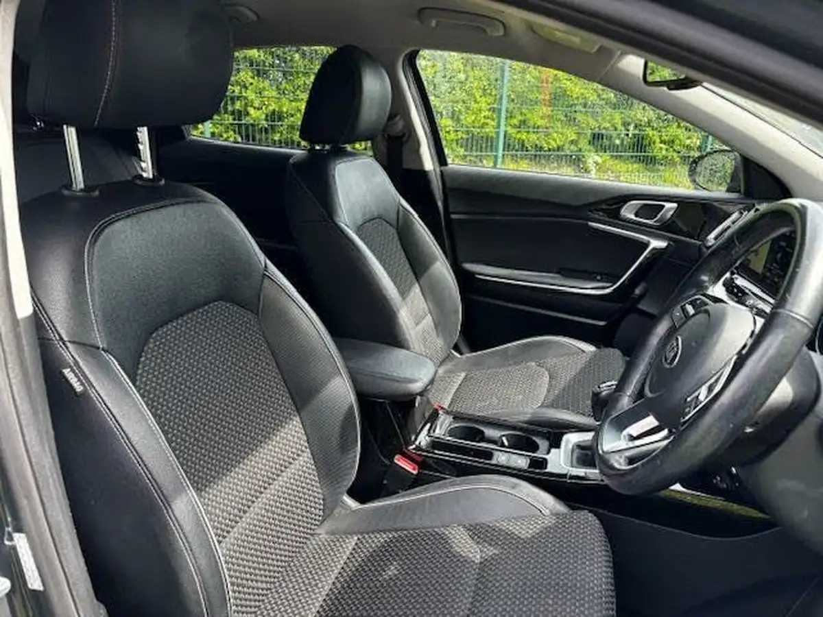 2020-kia-xceed-10-t-gdi-3-big-8