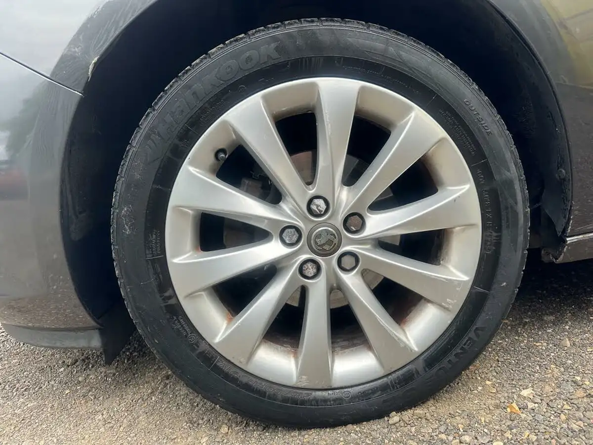 2012-vauxhall-astra-14-active-big-25