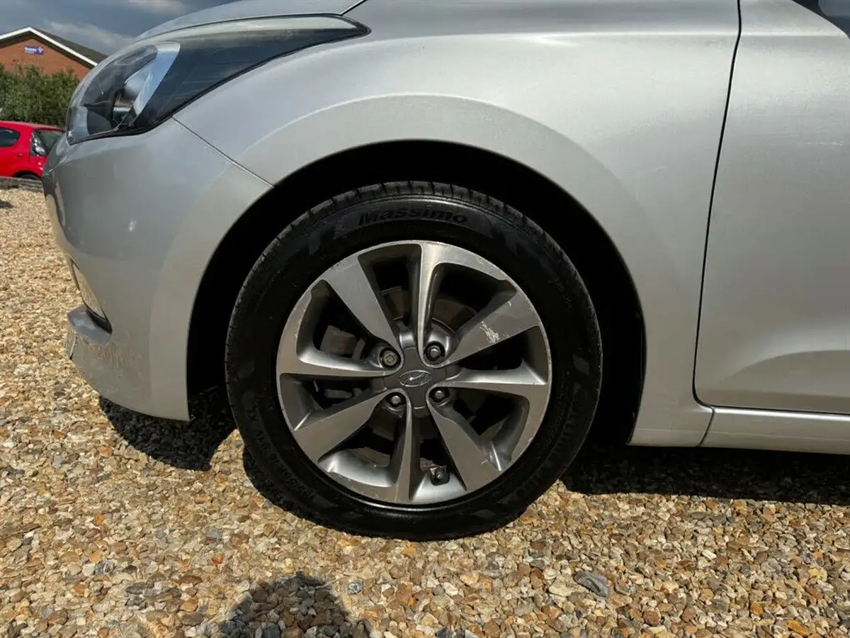 2017-hyundai-i20-10-t-gdi-turbo-edition-big-8