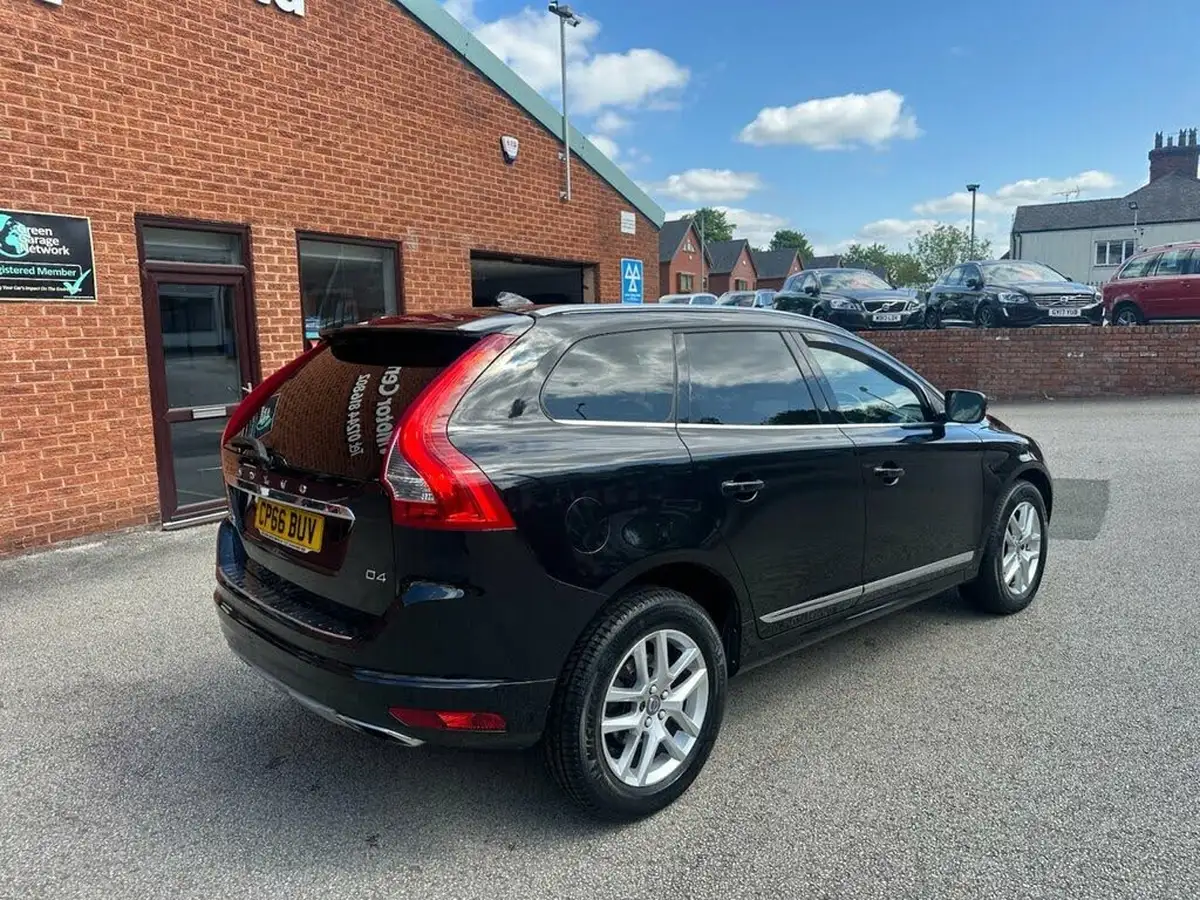 2016-volvo-xc60-20td-d4-se-lux-nav-big-48