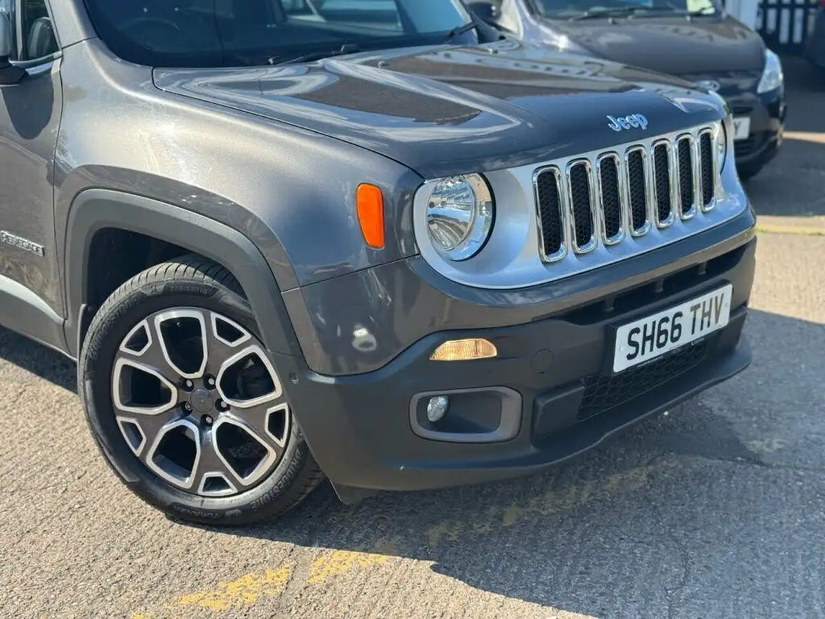 2016-jeep-renegade-16-multijet-ii-limited-ss-big-15