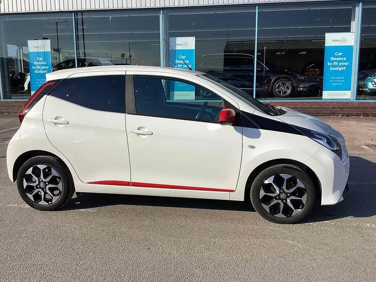 2019-toyota-aygo-10-vvt-i-x-trend-big-13