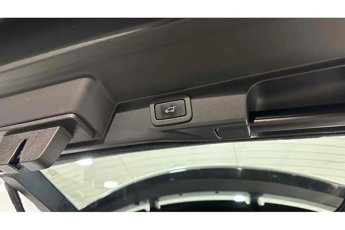 2022-land-rover-range-rover-sport-30-d250-hse-big-50