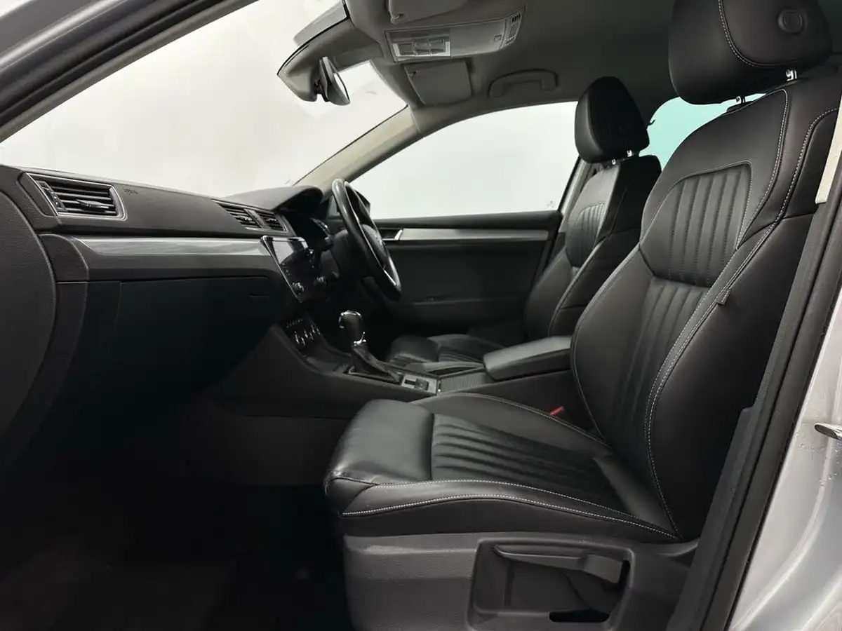 2020-skoda-superb-20tdi-se-technology-150ps-estate-dsg-big-33