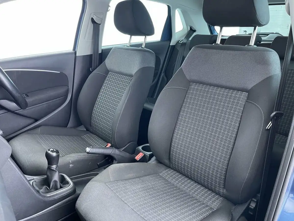 2016-volkswagen-polo-10-match-60ps-5d-big-32