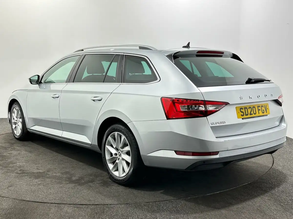 2020-skoda-superb-20tdi-se-technology-150ps-estate-dsg-big-5