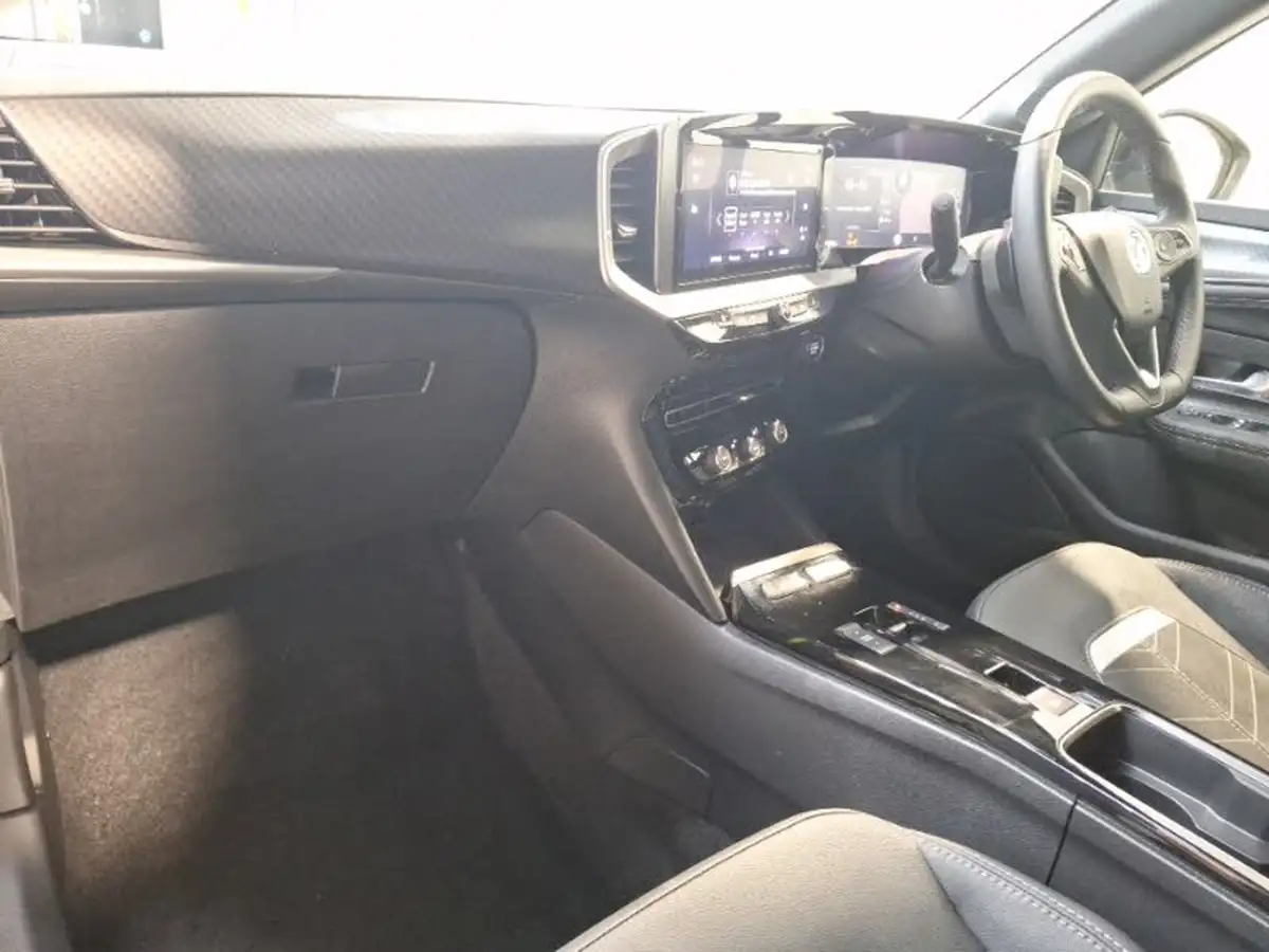 2023-vauxhall-mokka-12-ultimate-130ps-auto-big-4