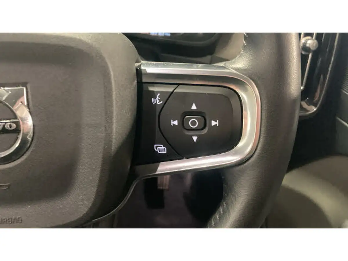 2021-volvo-xc40-15-t3-inscription-pro-161bhp-auto-big-28