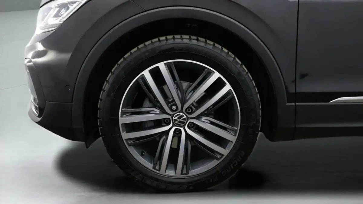 2022-volkswagen-tiguan-15-tsi-elegance-big-17