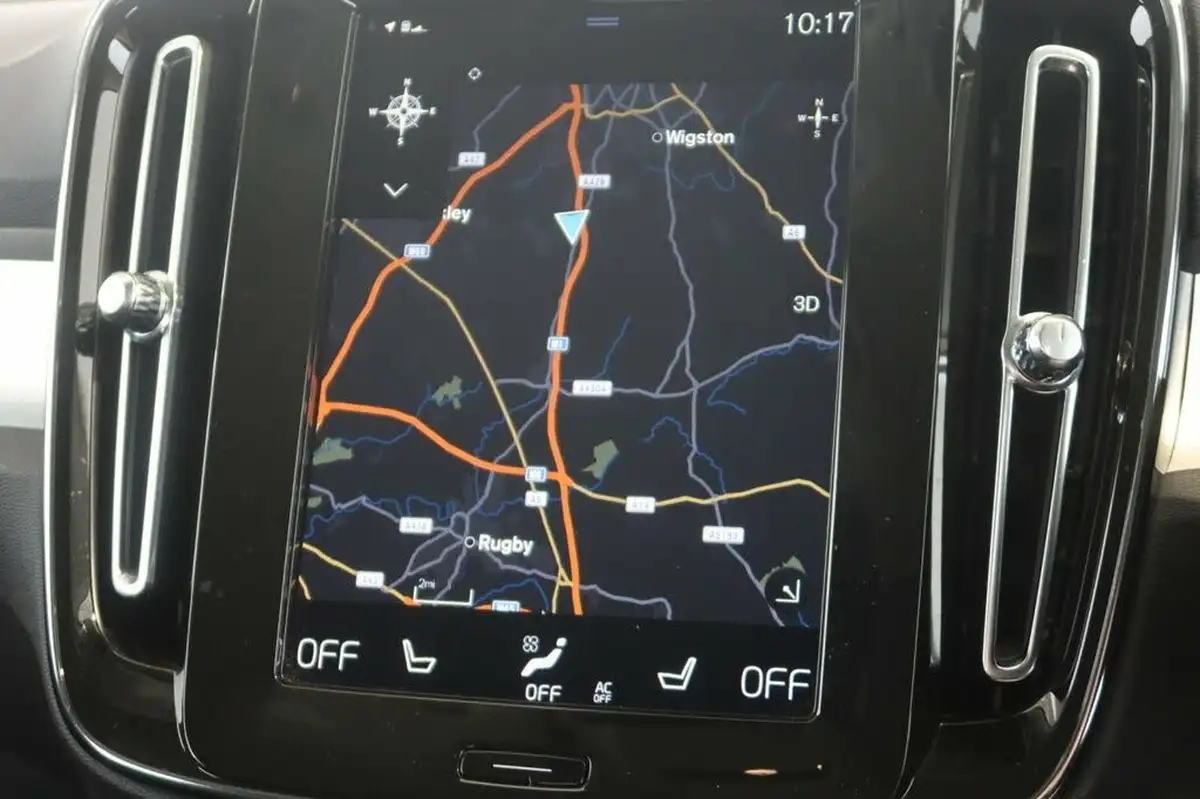 2021-volvo-xc40-15-t3-momentum-161bhp-big-14