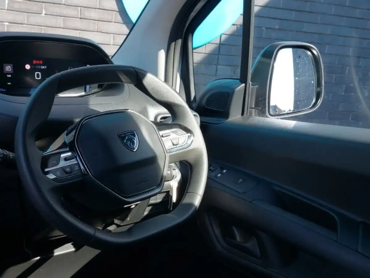 2024-peugeot-partner-15-bluehdi-professional-100pseu6d-big-10