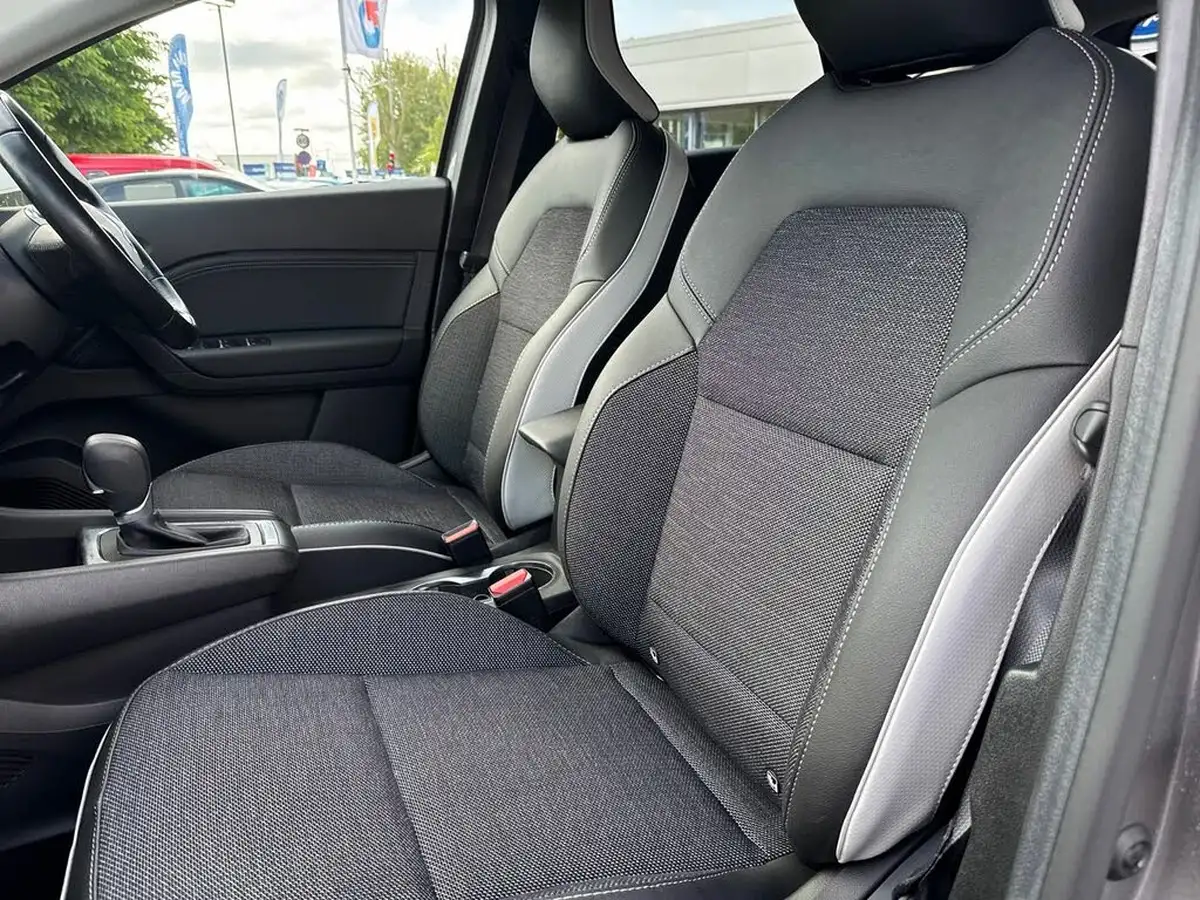 2024-renault-captur-16-techno-145ps-full-big-12