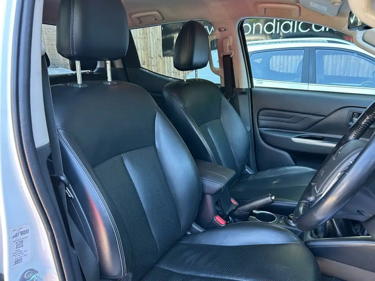 2021-mitsubishi-l200-22di-d-barbarian-big-20