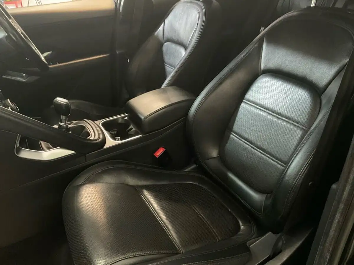 2018-jaguar-e-pace-20-i4d-s-ss-big-24