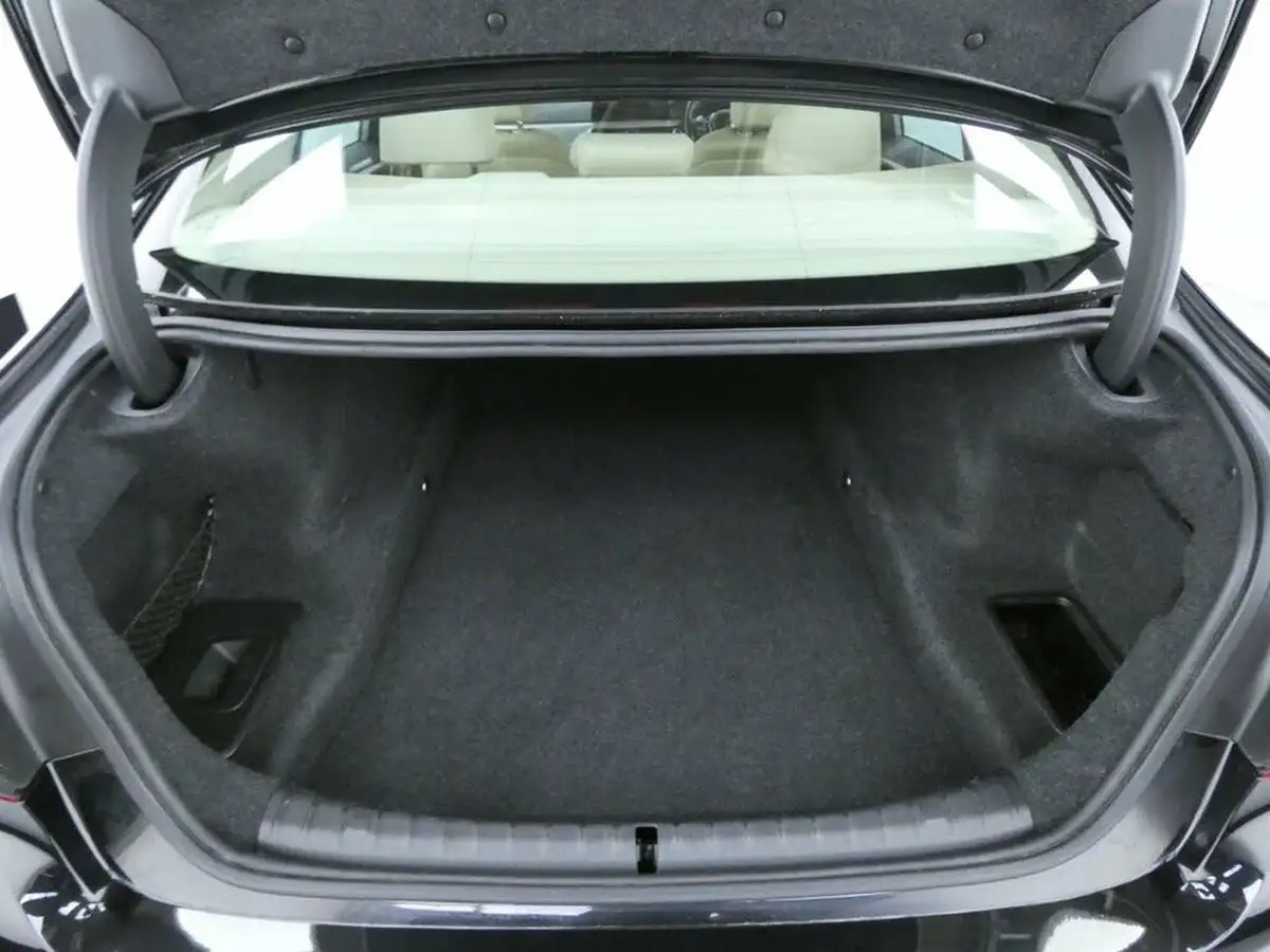 2020-bmw-5-series-big-24