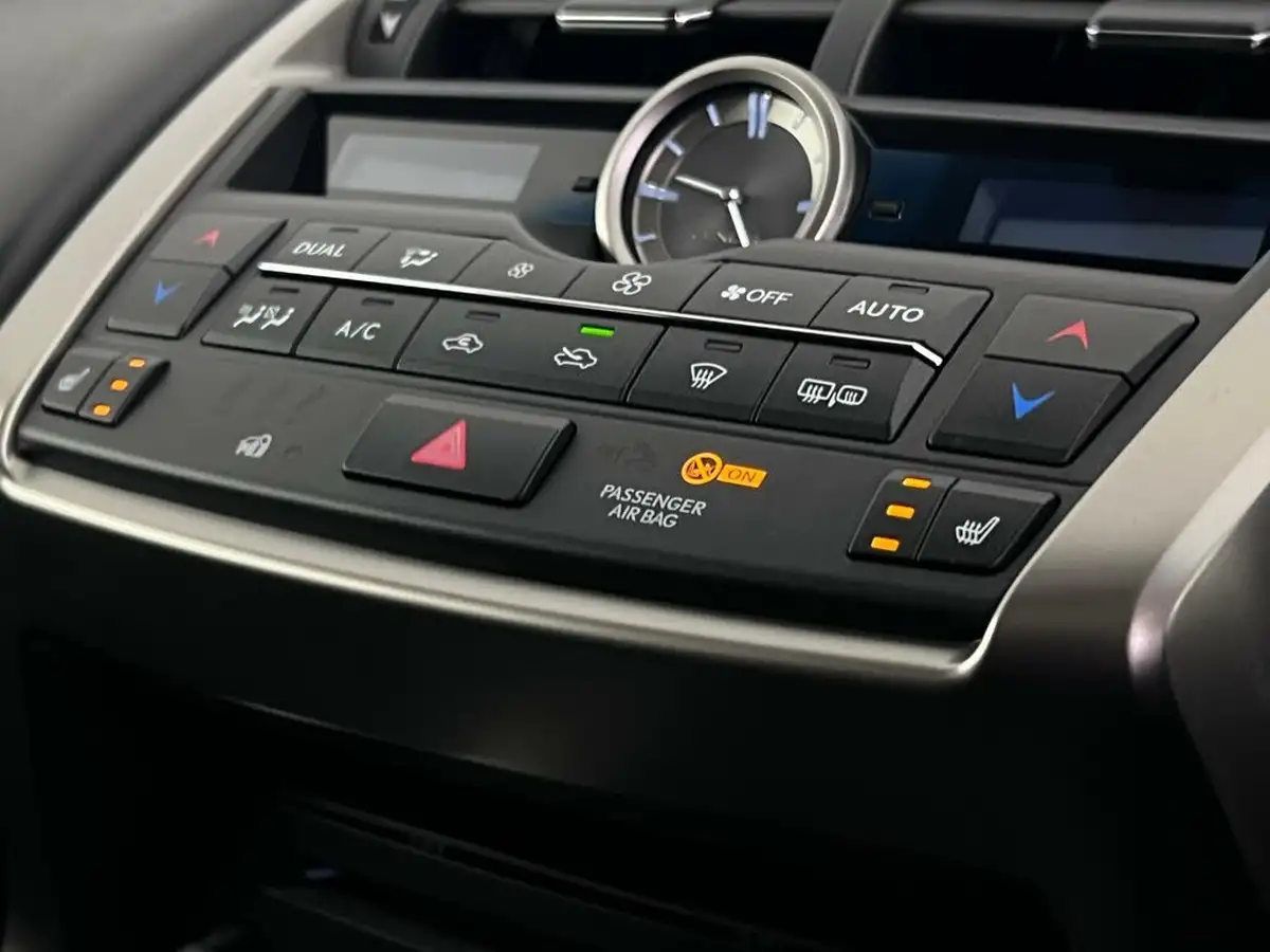 2017-lexus-nx-300h-25-luxury-big-30