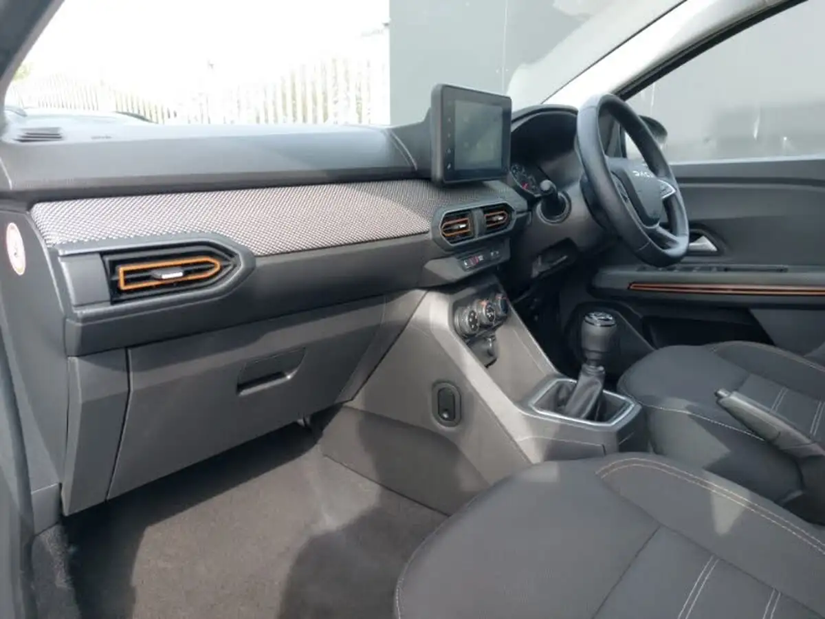 2023-dacia-sandero-stepway-10-tce-expression-90bhp-big-4