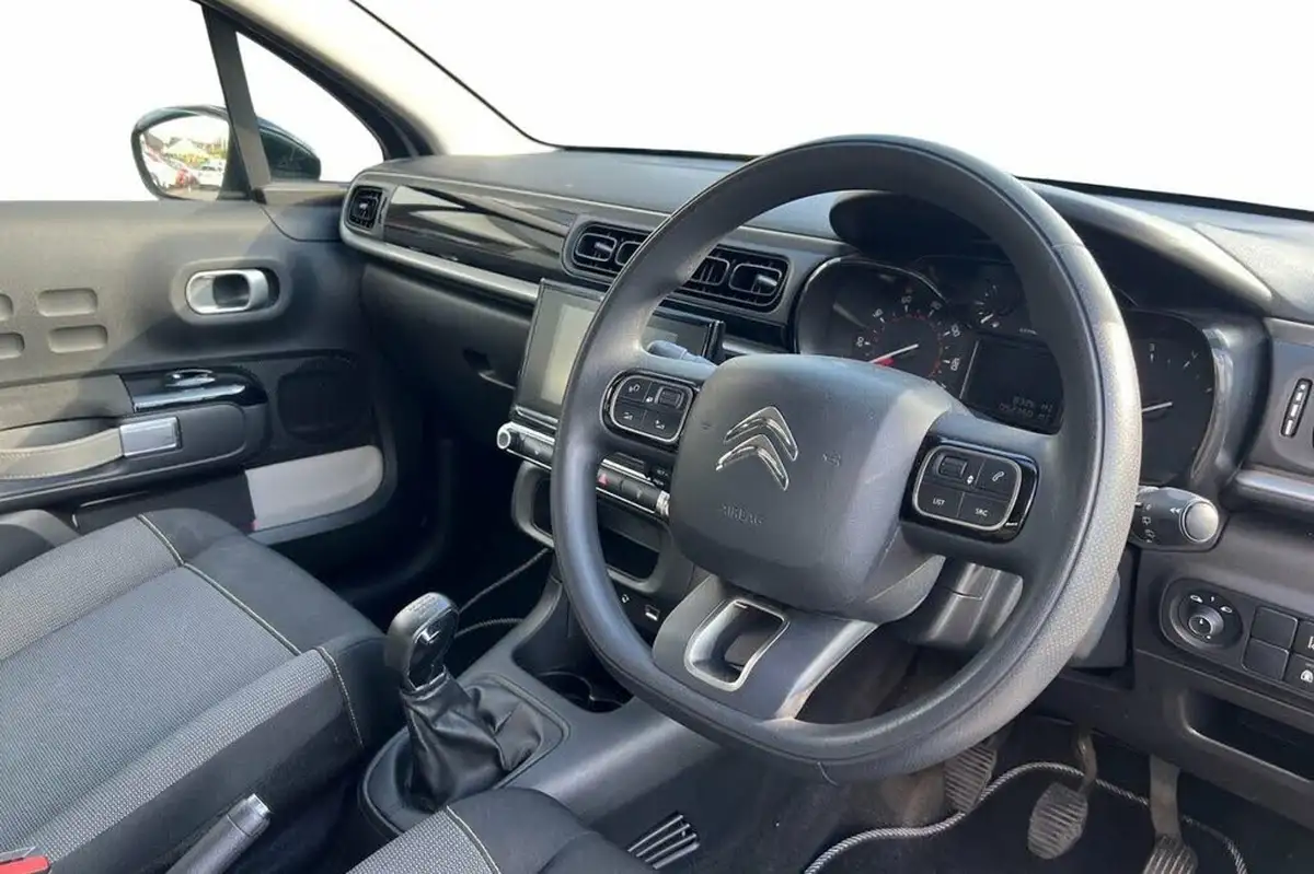 2018-citroen-c3-12-puretech-feel-82ps-big-6