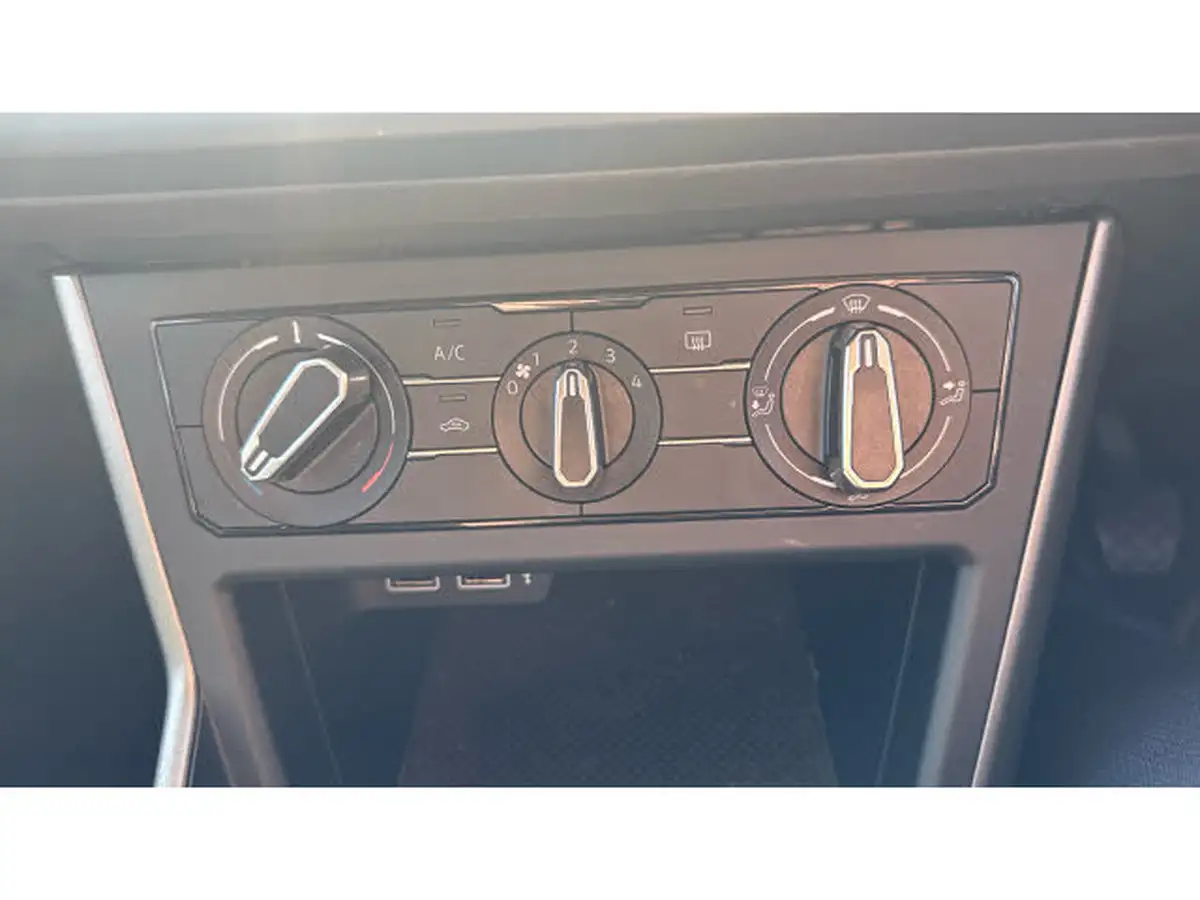 2018-volkswagen-polo-10-tsi-se-big-23