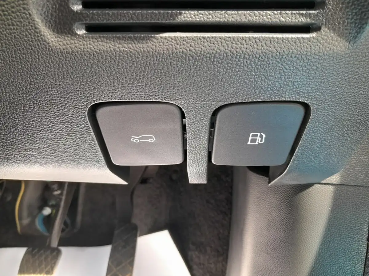 2023-mg-zs-suv-15-vti-tech-excite-big-17