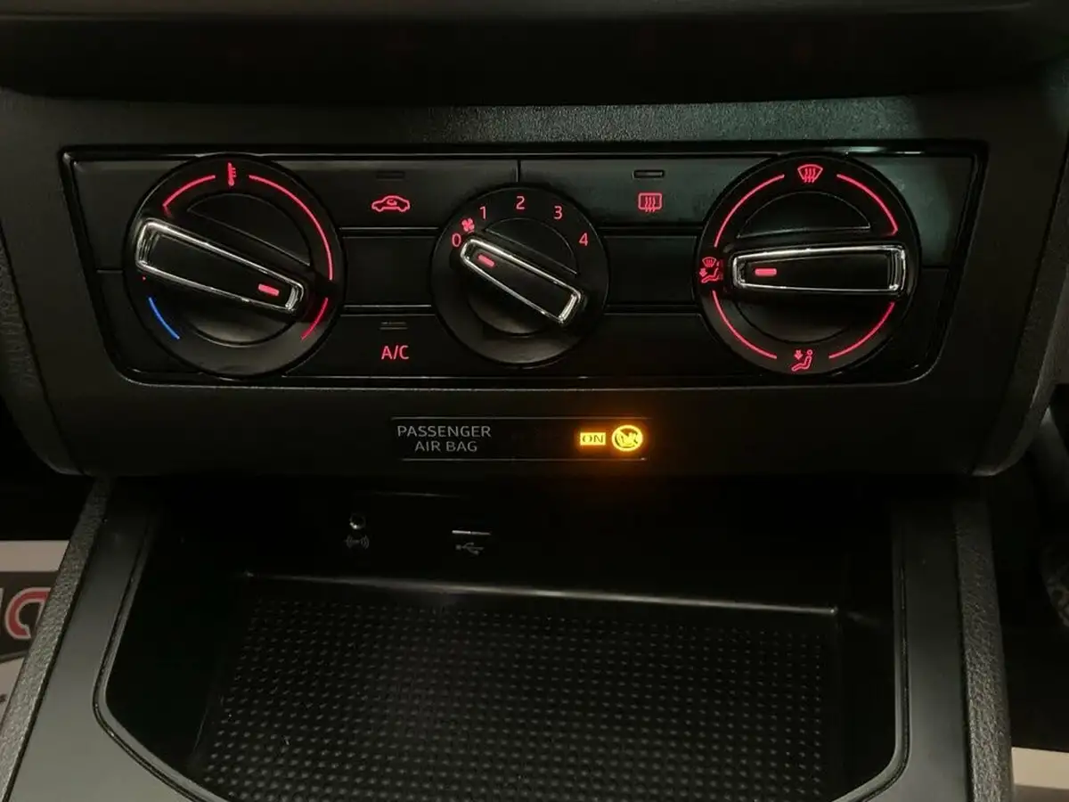 2018-seat-ibiza-10-tsi-se-design-big-42