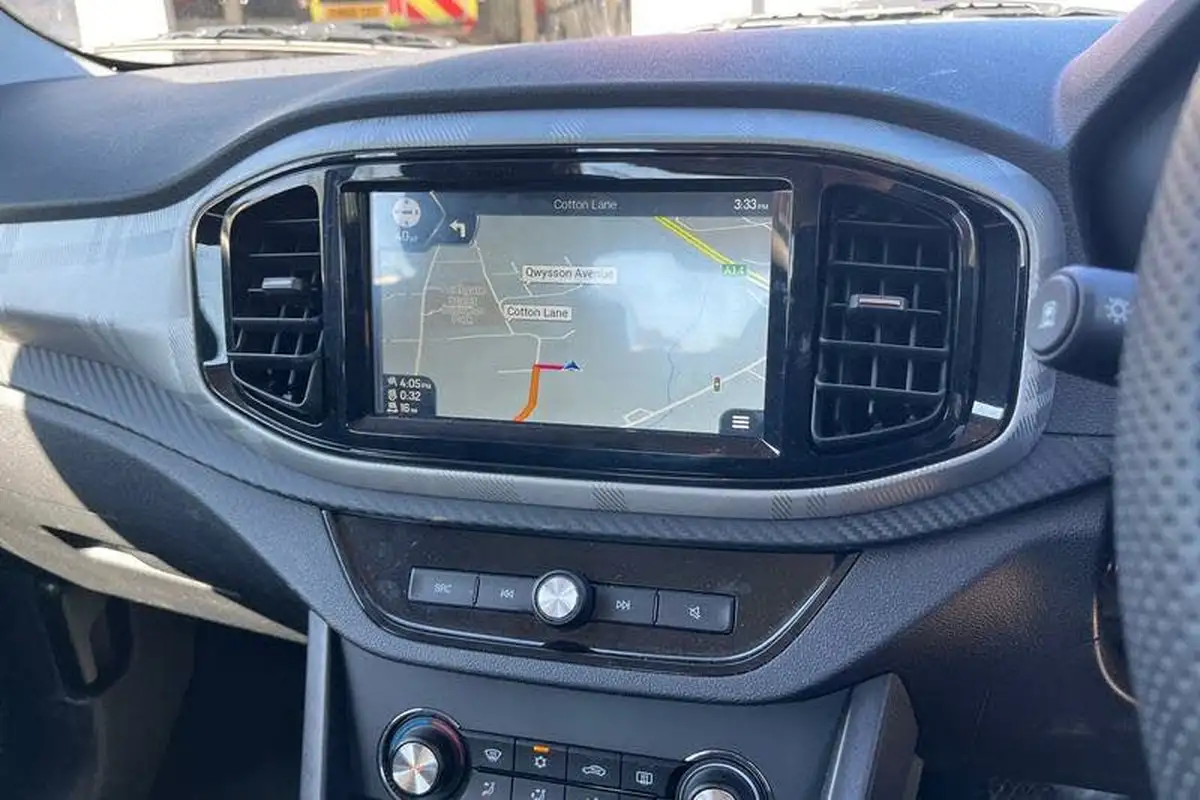 2024-mg-mg3-15-vti-tech-exclusive-nav-big-17