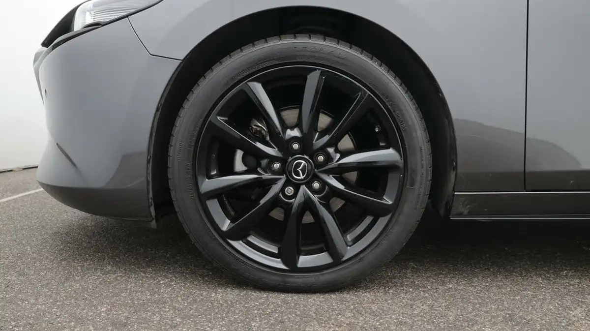 2023-mazda-mazda3-20-sport-lux-186ps-hatchback-5d-big-18