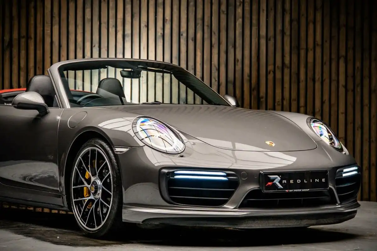2017-porsche-911-38-turbo-s-cabriolet-big-11