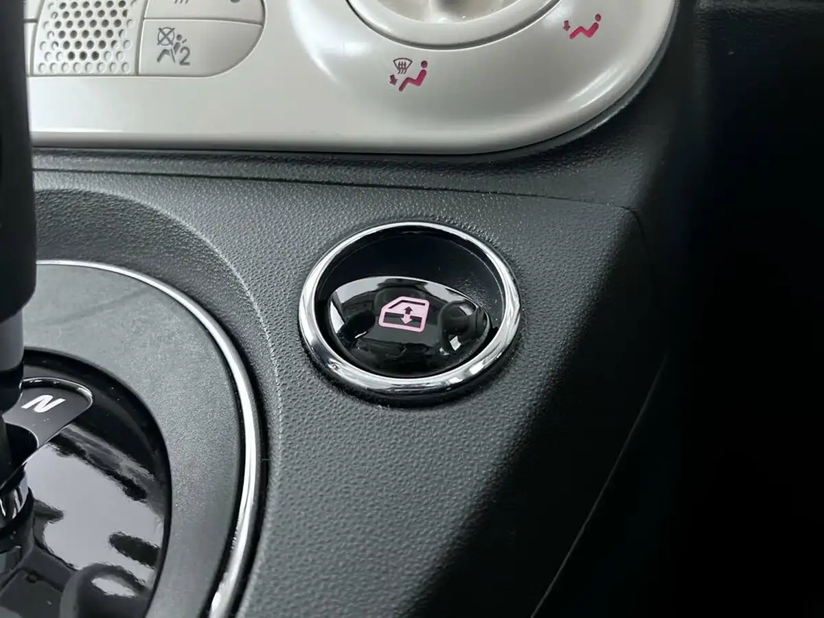 2016-fiat-500-12-lounge-dualogic-big-36