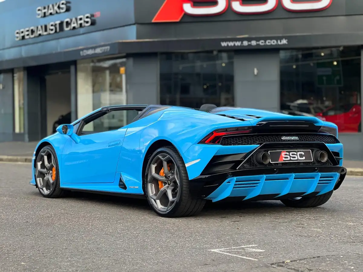 2023-lamborghini-huracan-52-evo-big-1