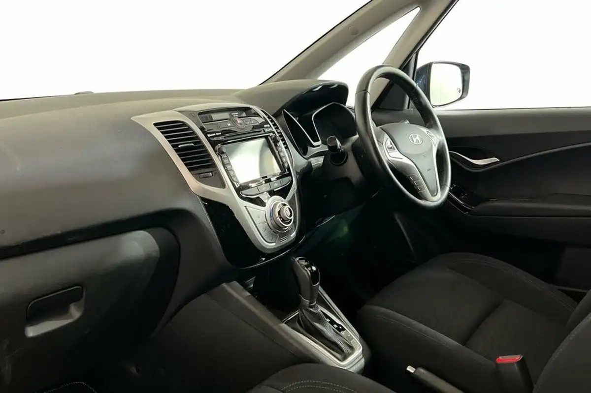 2018-hyundai-ix20-16-premium-nav-auto-big-10
