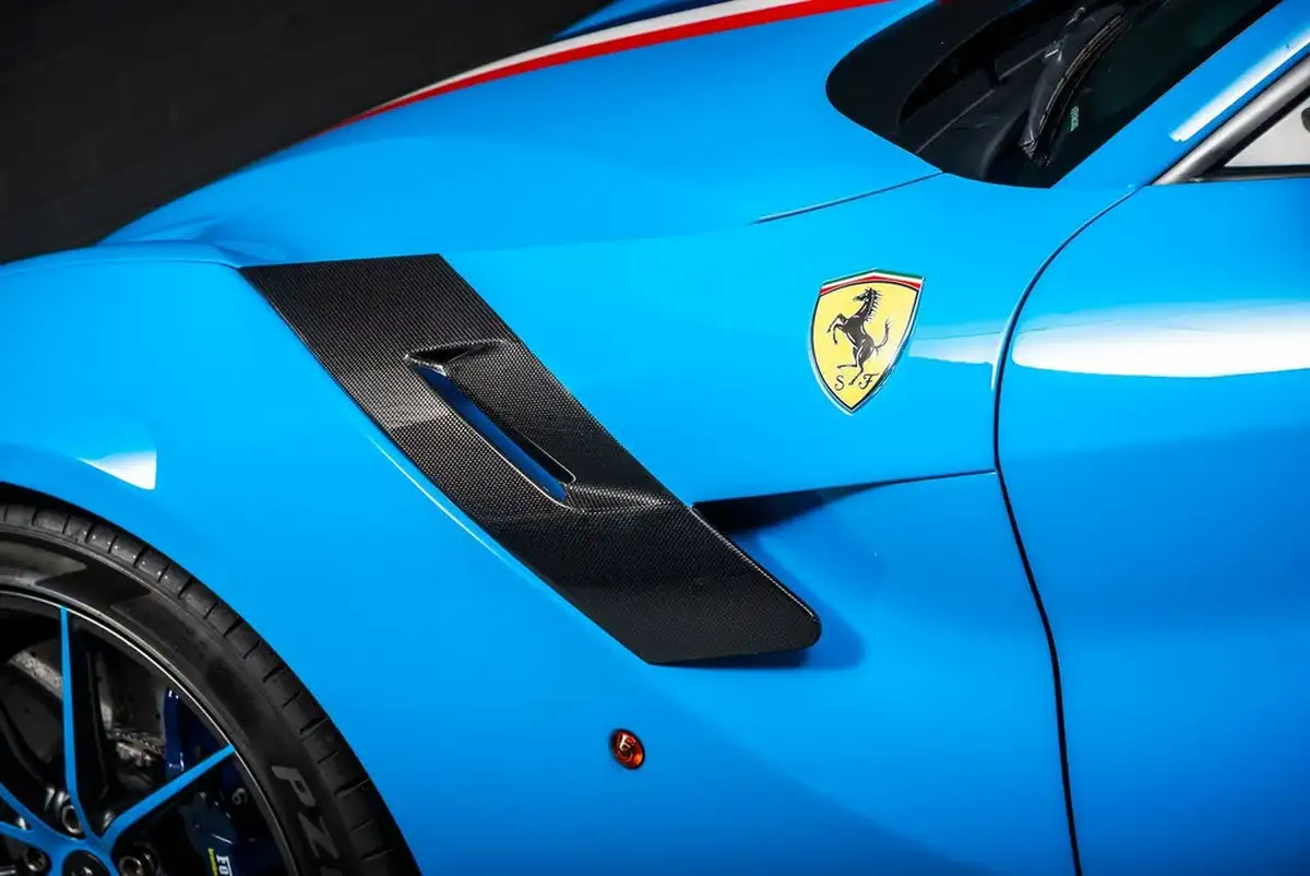 2017-ferrari-f12berlinetta-62-big-36