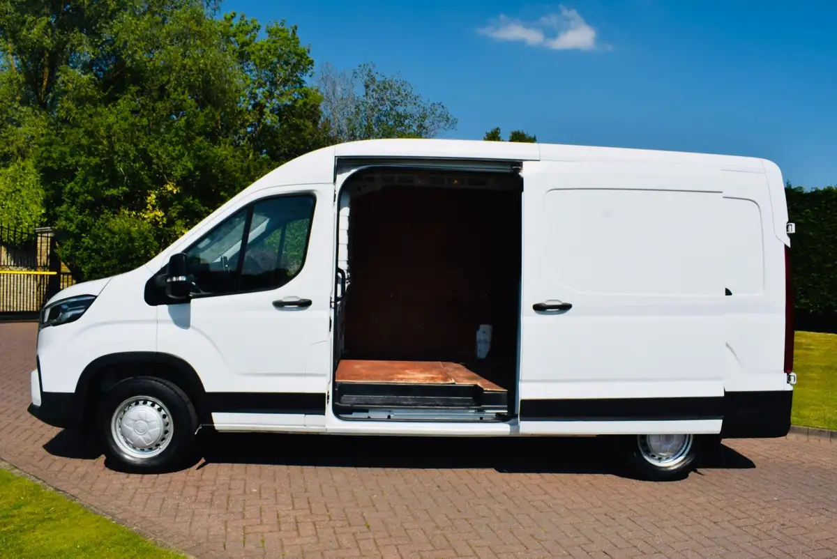2021-maxus-deliver-9-20tdi-l3h2-big-2